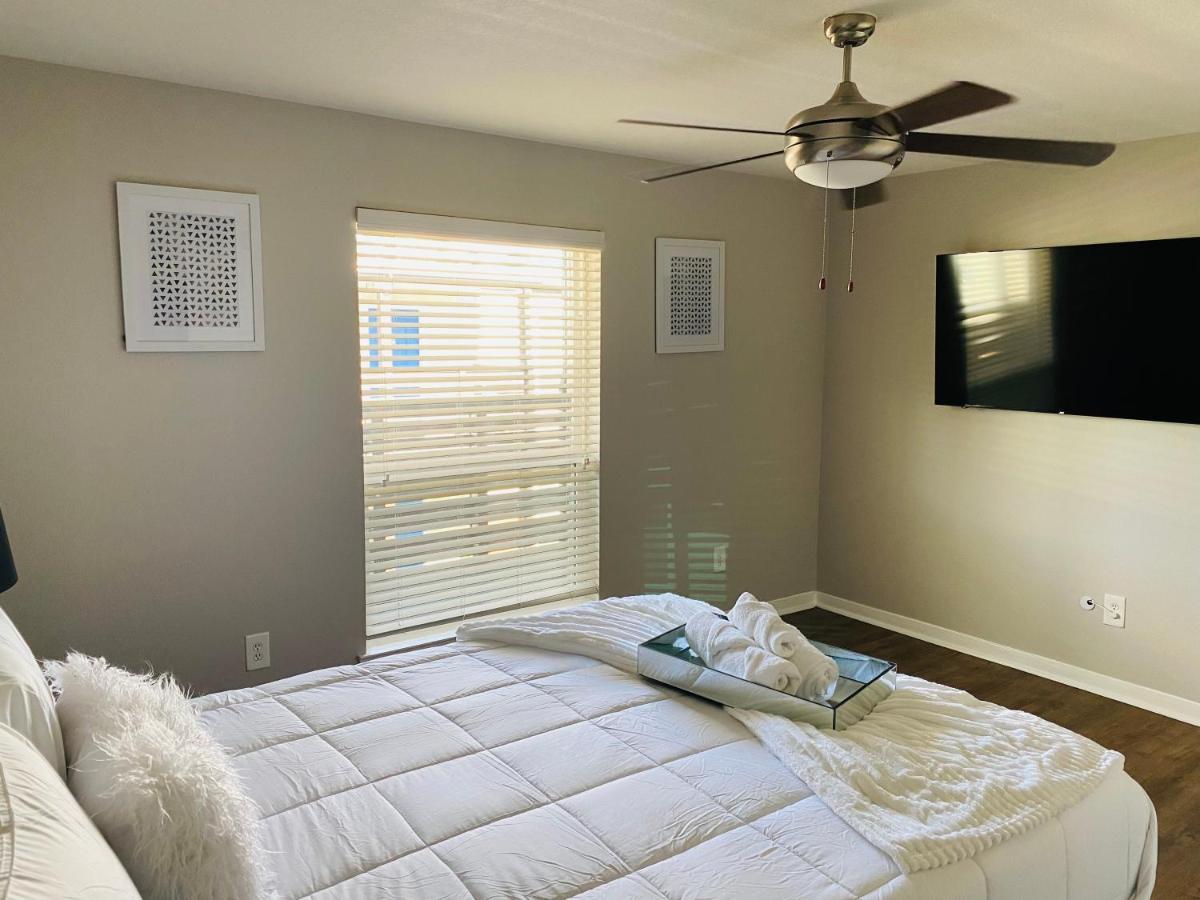 Fashionable Stylish Apartment Houston Bagian luar foto